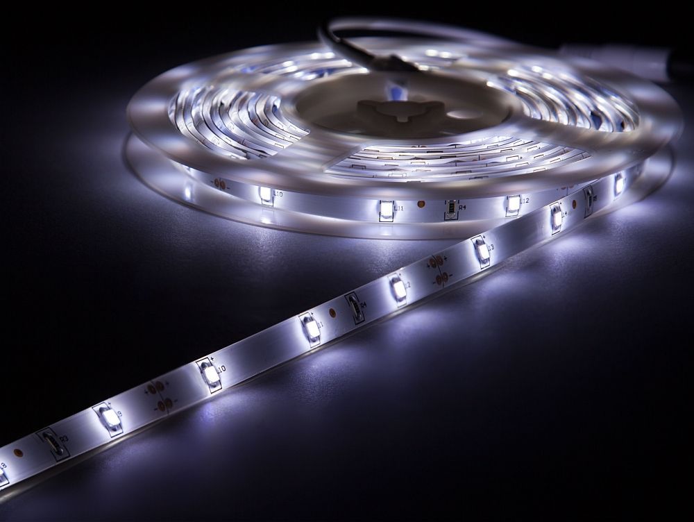 Tira de LED luz blanca frÃa para exterior interior